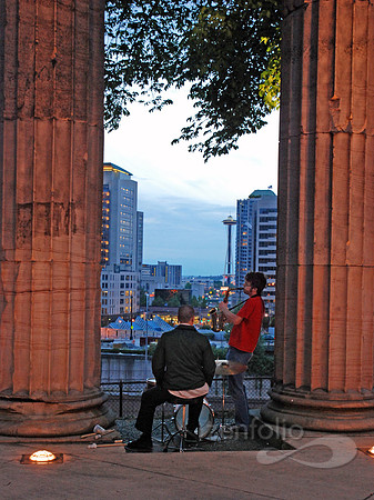 Musicians in Plymouth Pillars Park