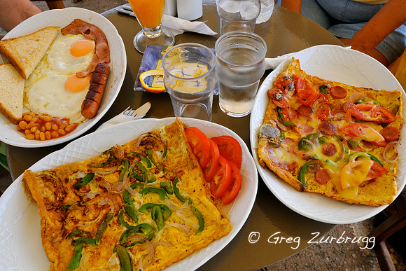 Breakfast in Agios Nikolaos